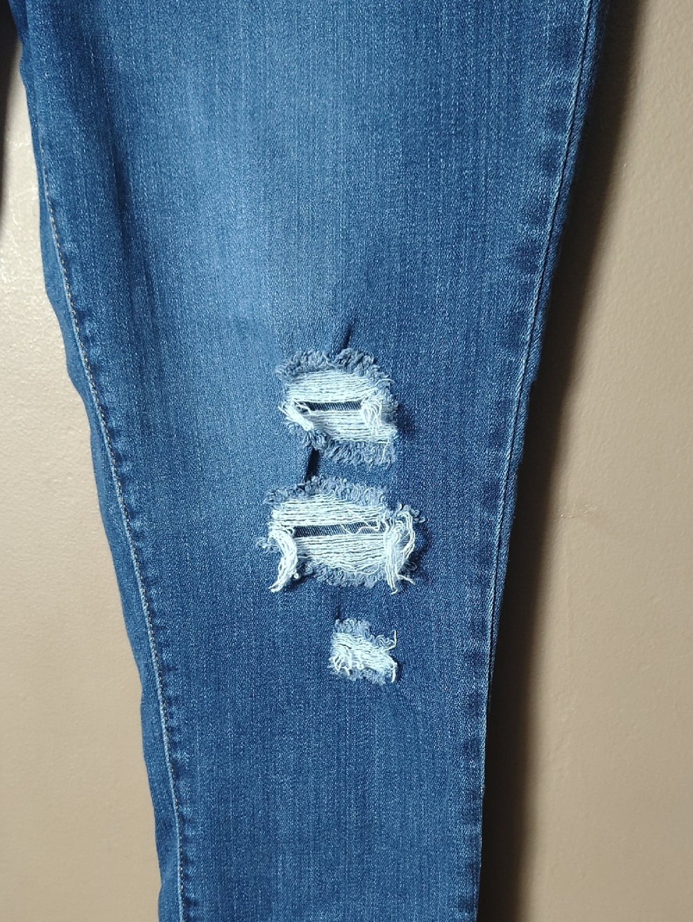 Levi's 721 High Rise Skinny Ankle Jeans Distressed Size 31 - Picture 4 of 10